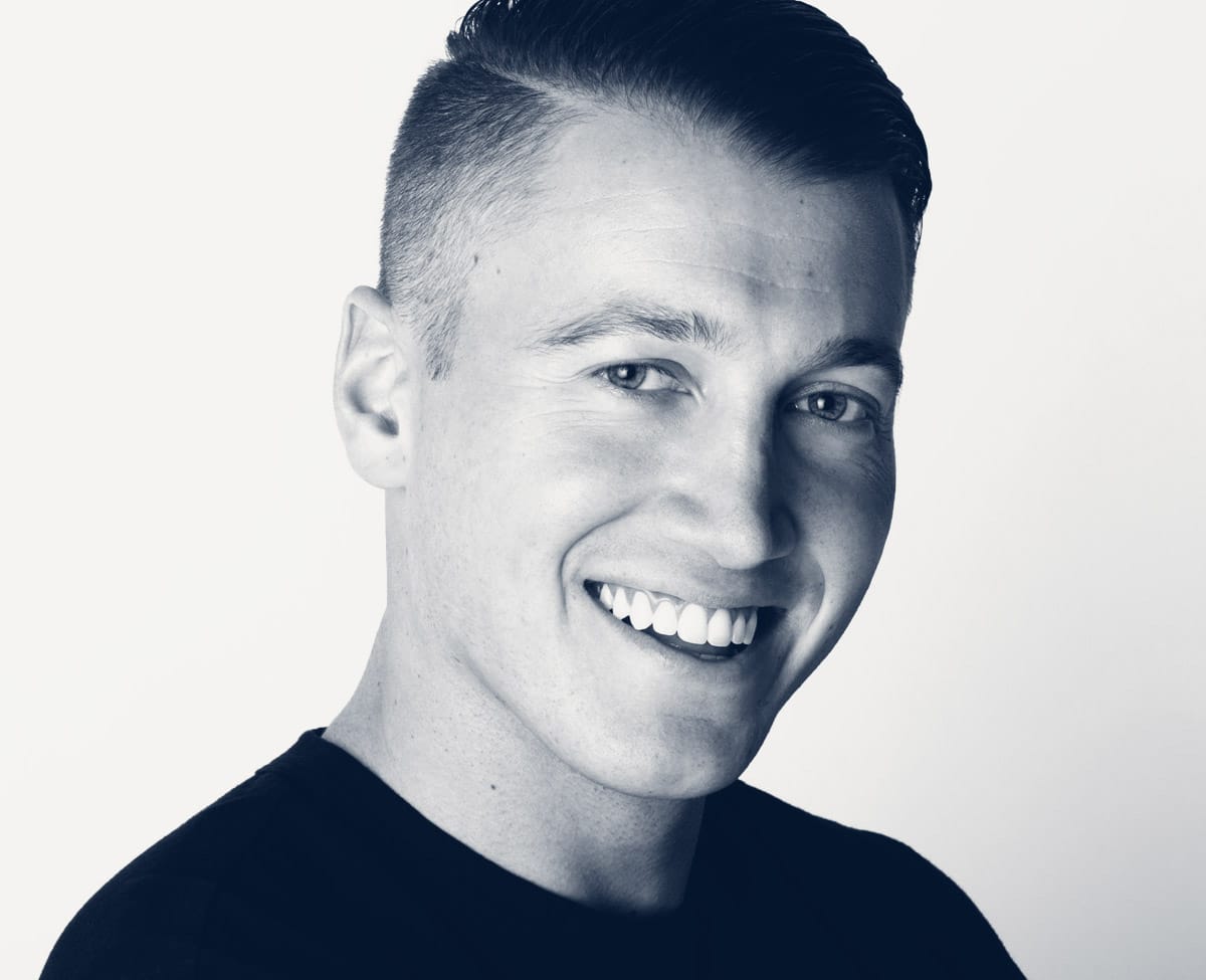 #69 Visionary Music Group: On finding multi-platinum rapper Logic and Jon Bellion  with Founder & CEO Chris Zarou. Plus, investing at the intersection of technology and culture.